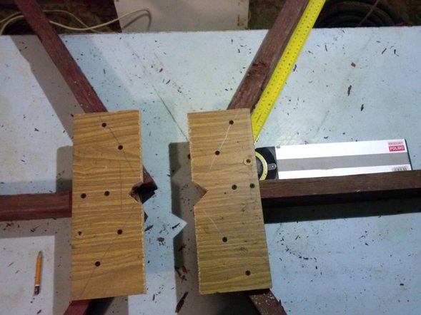 Скрепляем две полуоси.